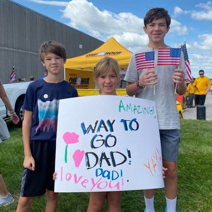 Diefenbaugh’s kids cheered him on during his walk. Diefenbaugh’s kids cheered him on during his walk.
